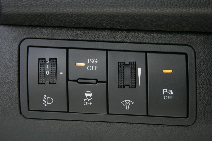  Kia Venga 2010 года  (фото 48 из 199)
